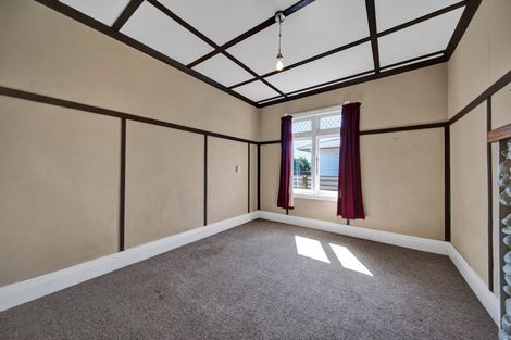 Photo of property in 2 Galt Street, Hawera, 4610