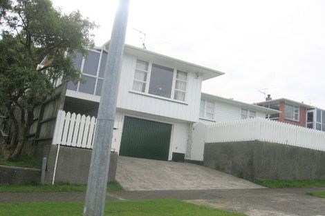 Photo of property in 233 Dowse Drive, Maungaraki, Lower Hutt, 5010