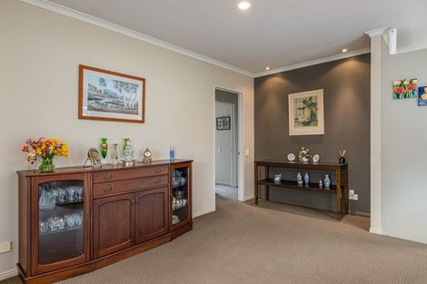 Photo of property in 30 Espalier Drive, Henderson, Auckland, 0612
