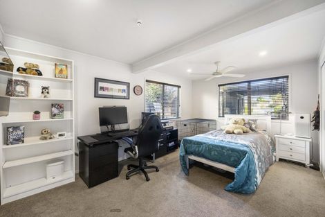 Photo of property in 52 The Circle, Manly, Whangaparaoa, 0930