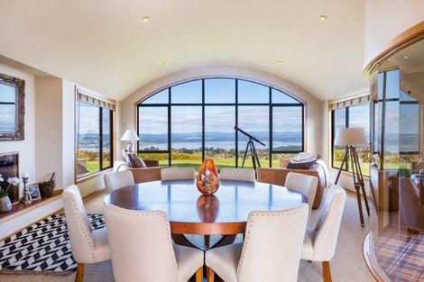 Photo of property in 42 Edge Hill, Acacia Bay, Taupo, 3385