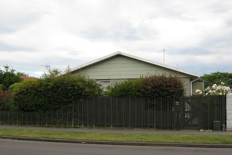 Photo of property in 2/17 Taranui Place, Bromley, Christchurch, 8062