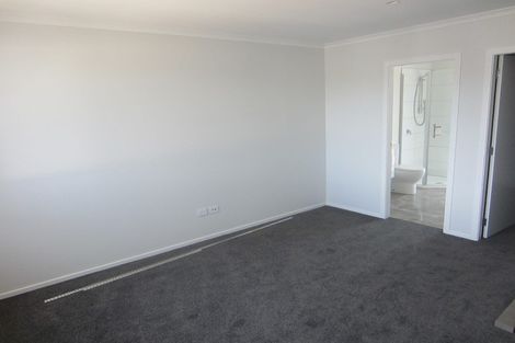 Photo of property in 21 Kaki Drive, Kenepuru, Porirua, 5022