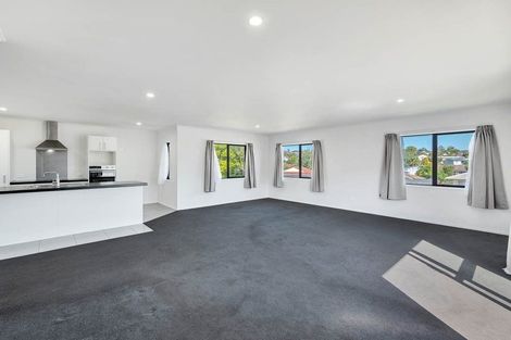 Photo of property in 86 Farquhar Road, Glendene, Auckland, 0602