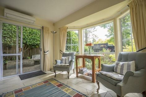 Photo of property in 21 Ravenstone Place, Chatswood, Auckland, 0626