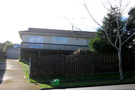 Photo of property in 24 Ransom Smyth Drive, Goodwood Heights, Auckland, 2105