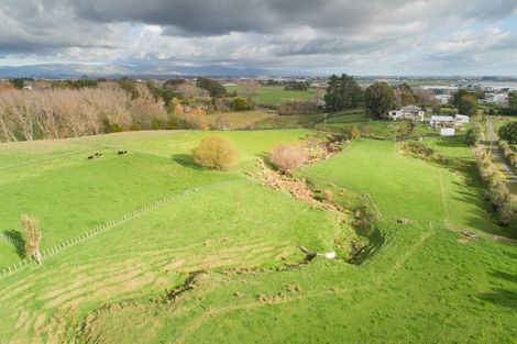 Photo of property in 658 Roberts Line, Kelvin Grove, Palmerston North, 4470