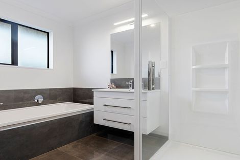 Photo of property in 13 Westpark Boulevard, Rangiora, 7400