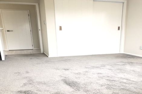 Photo of property in 22 Lisa Rise, Half Moon Bay, Auckland, 2012