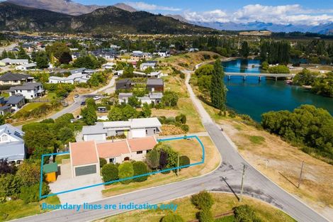 Photo of property in 2 Arklow Street, Albert Town, Wanaka, 9305