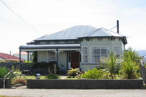 Photo of property in 123 Queen Street, Westport, 7825