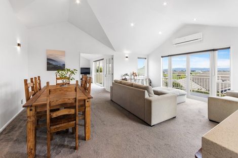 Photo of property in 4 Somerton Rise, Westmorland, Christchurch, 8025