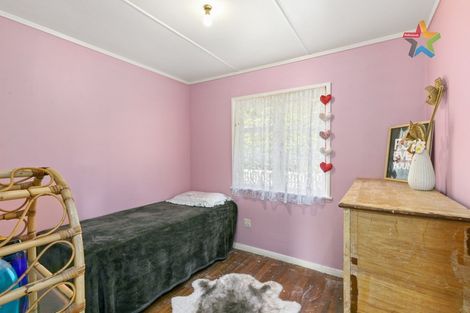 Photo of property in 24 Korau Grove, Stokes Valley, Lower Hutt, 5019