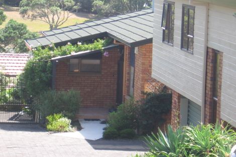 Photo of property in 2/59 Churchill Road, Murrays Bay, Auckland, 0630