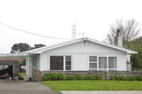 Photo of property in 11 Paritutu Road, Spotswood, New Plymouth, 4310