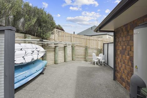 Photo of property in 28 Hawaiian Parade, Arkles Bay, Whangaparaoa, 0932