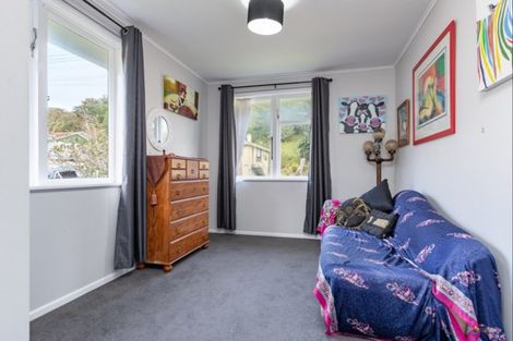 Photo of property in 198 Sievers Grove, Cannons Creek, Porirua, 5024