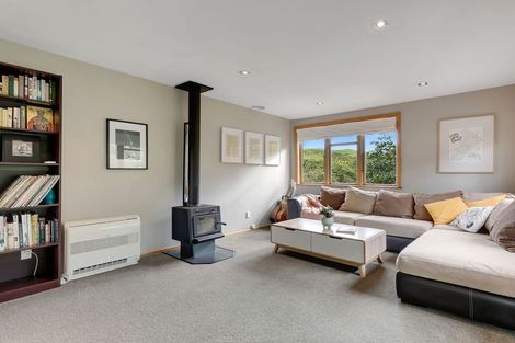 Photo of property in 29 Hiwi Crescent, Titahi Bay, Porirua, 5022