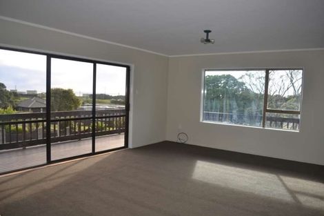 Photo of property in 16 Tiverton Crescent, Whalers Gate, New Plymouth, 4310