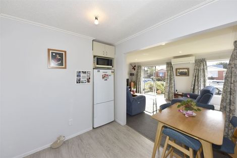 Photo of property in 2a Mallett Place, Halswell, Christchurch, 8025