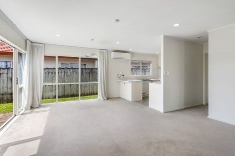 Photo of property in 1/5 Dana Place, Somerville, Auckland, 2014