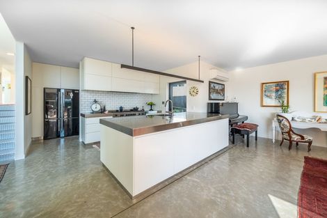 Photo of property in 285 Cannon Hill Crescent, Mount Pleasant, Christchurch, 8081