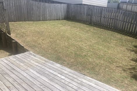 Photo of property in 21 Mona Vale, West Harbour, Auckland, 0618