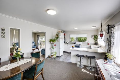 Photo of property in 1/2 Spriggs Crescent, Greenmeadows, Napier, 4112