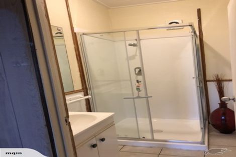 Photo of property in 56 Old Wairoa Road, Papakura, 2110