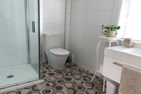 Photo of property in 35 Kitchener Road, Takapuna, Auckland, 0622