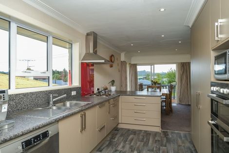 Photo of property in 9 Brooklyn Street, Green Island, Dunedin, 9018