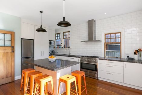 Photo of property in 123 Rongotai Road, Kilbirnie, Wellington, 6022