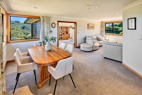 Photo of property in 63 Maungaraki Road, Korokoro, Lower Hutt, 5012