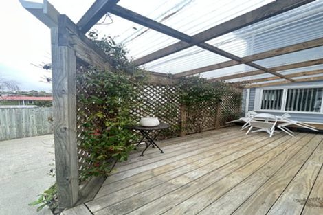 Photo of property in 34 Richards Avenue, Forrest Hill, Auckland, 0620