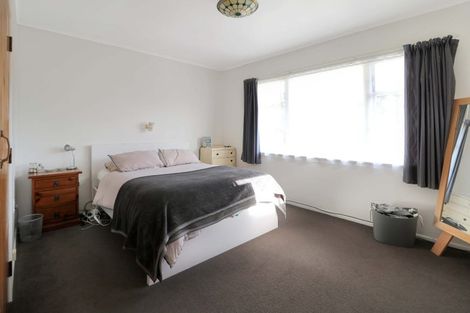 Photo of property in 63 Holborn Drive, Stokes Valley, Lower Hutt, 5019