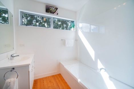 Photo of property in 11 Patience Bay Drive, Te Anau, 9679