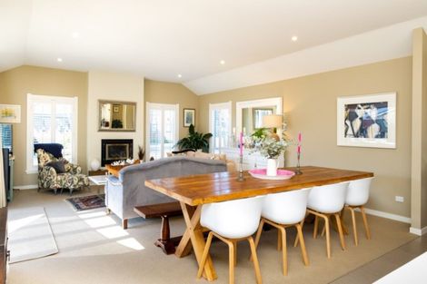 Photo of property in 5 Raven Grove, Havelock North, 4130