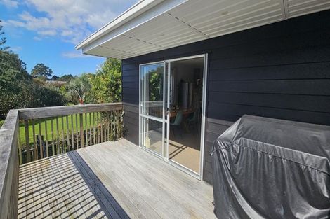 Photo of property in 17b Scott Road, Stanmore Bay, Whangaparaoa, 0932