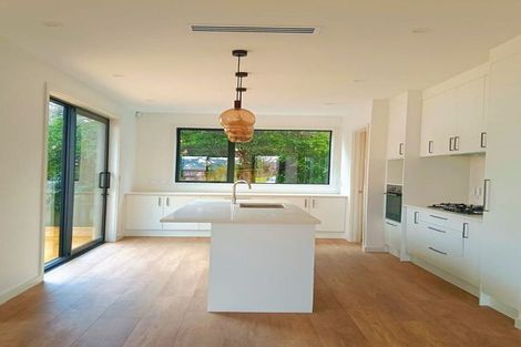 Photo of property in 12 Notre Dame Way, Albany, Auckland, 0632