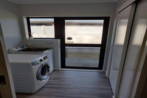 Photo of property in 7 Silhouette Way, Western Heights, Hamilton, 3200