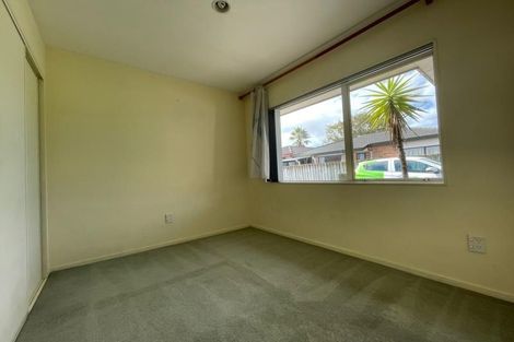 Photo of property in 1/3 Caribbean Drive, Unsworth Heights, Auckland, 0632