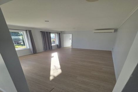 Photo of property in 22a Sutton Crescent, Papakura, 2110