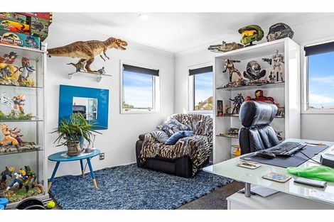 Photo of property in 20 Linkwater Way, Parklands, Christchurch, 8083