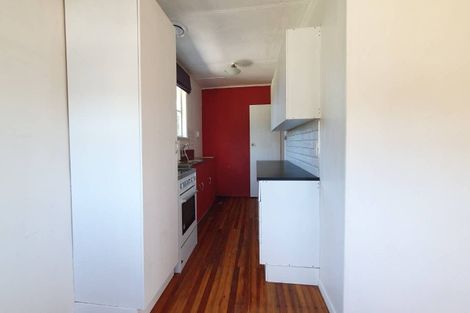 Photo of property in 22 Banks Street, Marfell, New Plymouth, 4310