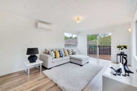 Photo of property in 12 Topliss Drive, Northcross, Auckland, 0632