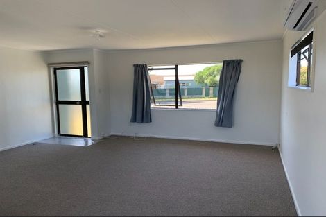 Photo of property in 2 Peary Place, Flaxmere, Hastings, 4120