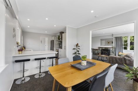 Photo of property in 15 Sunbrae Drive, Silverstream, Upper Hutt, 5019