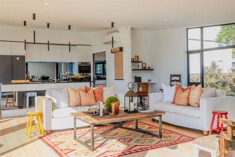 Photo of property in 29 Soleares Avenue, Mount Pleasant, Christchurch, 8081