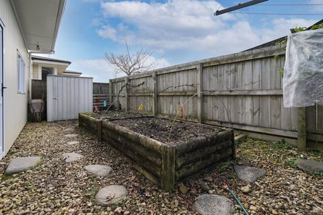 Photo of property in 2 Dover Road, St Andrews, Hamilton, 3200