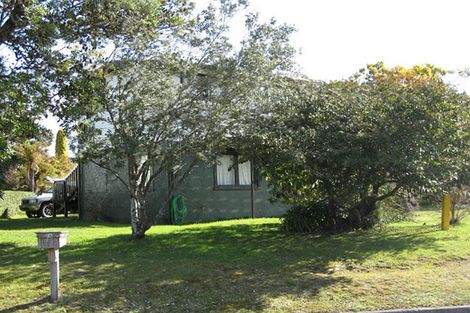 Photo of property in 2 Ogilvie Road, Kinloch, Taupo, 3377